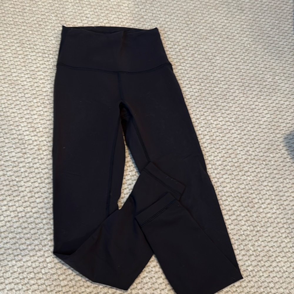 Lululemon leggings.